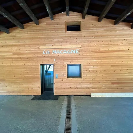 Daire Alpine Retreat For Mountainous Adventures